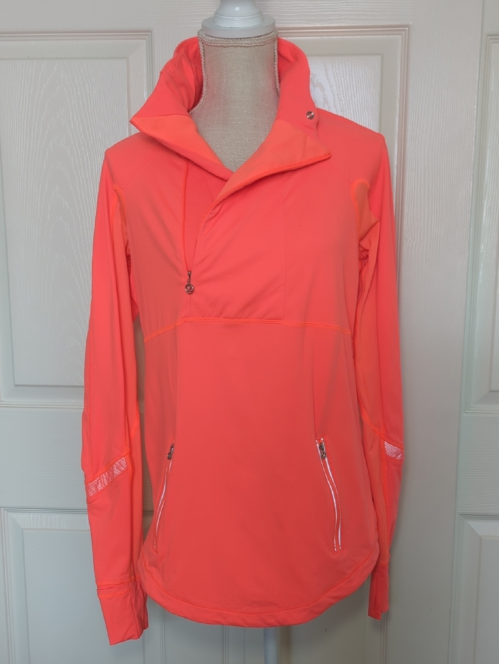 Lululemon Run Reflect Pullover in Light Flare - Picture 9 of 15